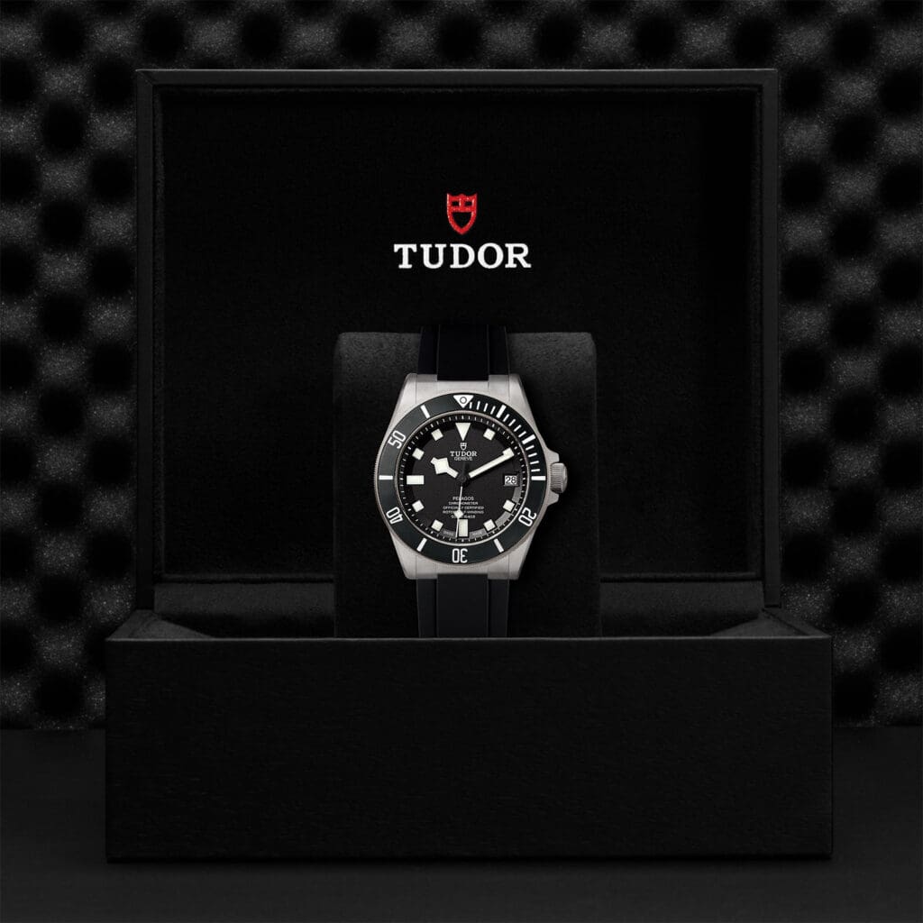 M25600TN-0001__ab__black_rubber__4378688.jpg