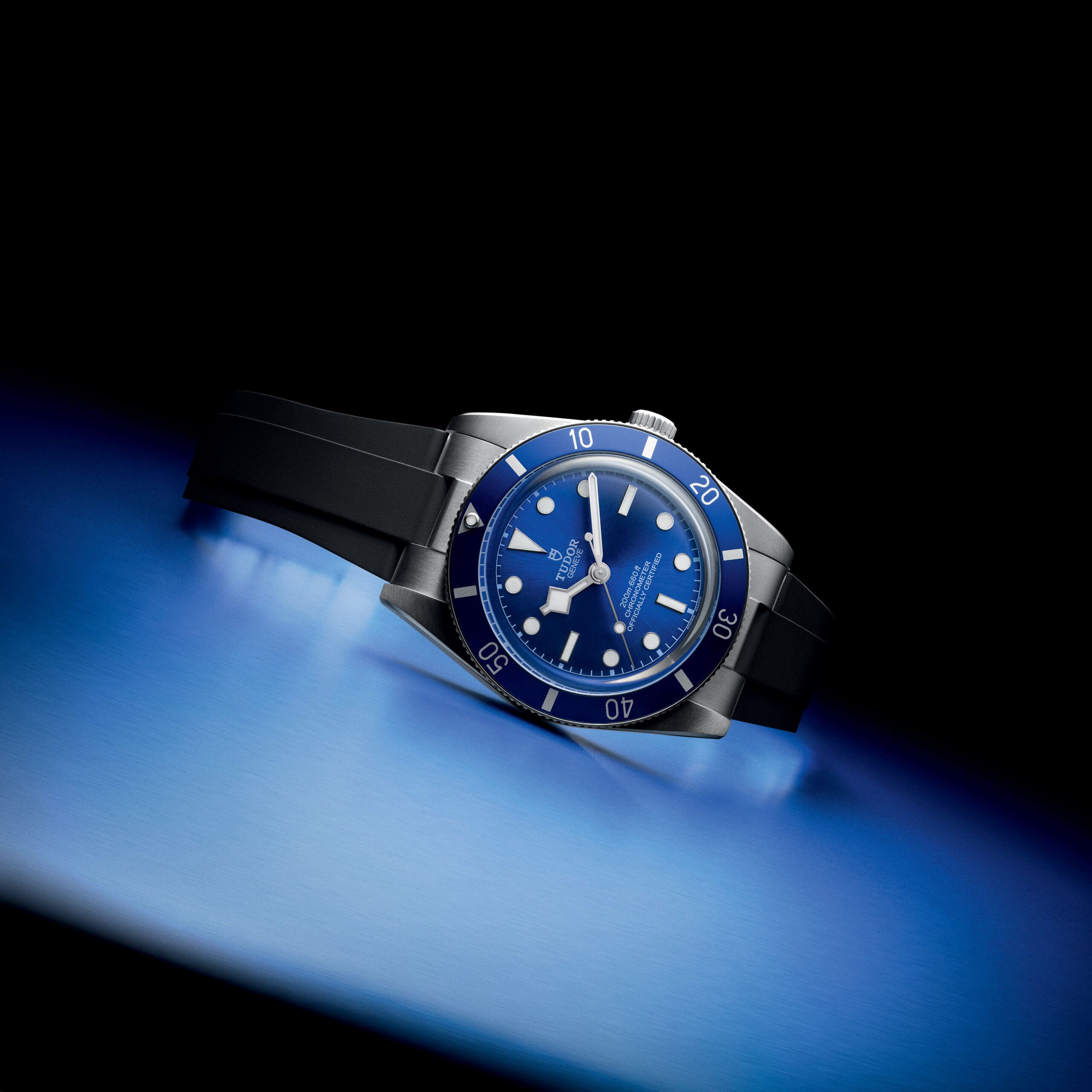 TUDOR_NP26_BLACK BAY 54 BLUE_LIFESTYLE_10