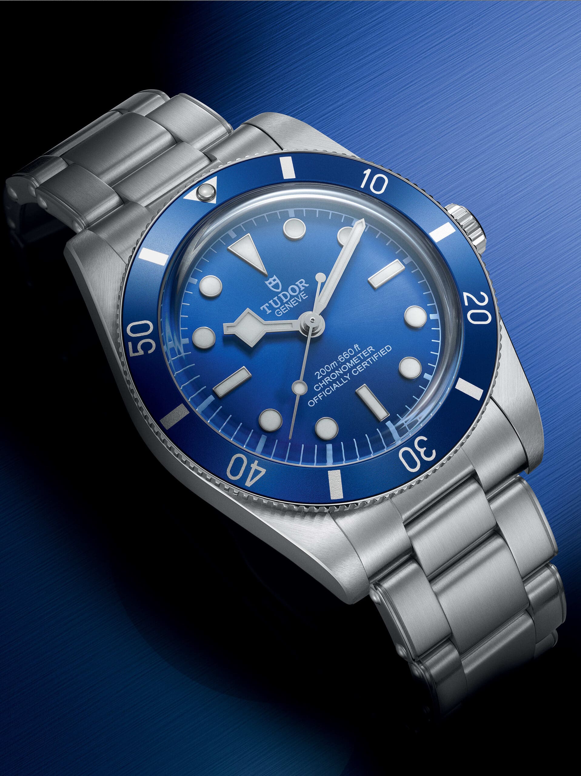 TUDOR_NP26_BLACK BAY 54 BLUE_LIFESTYLE_7