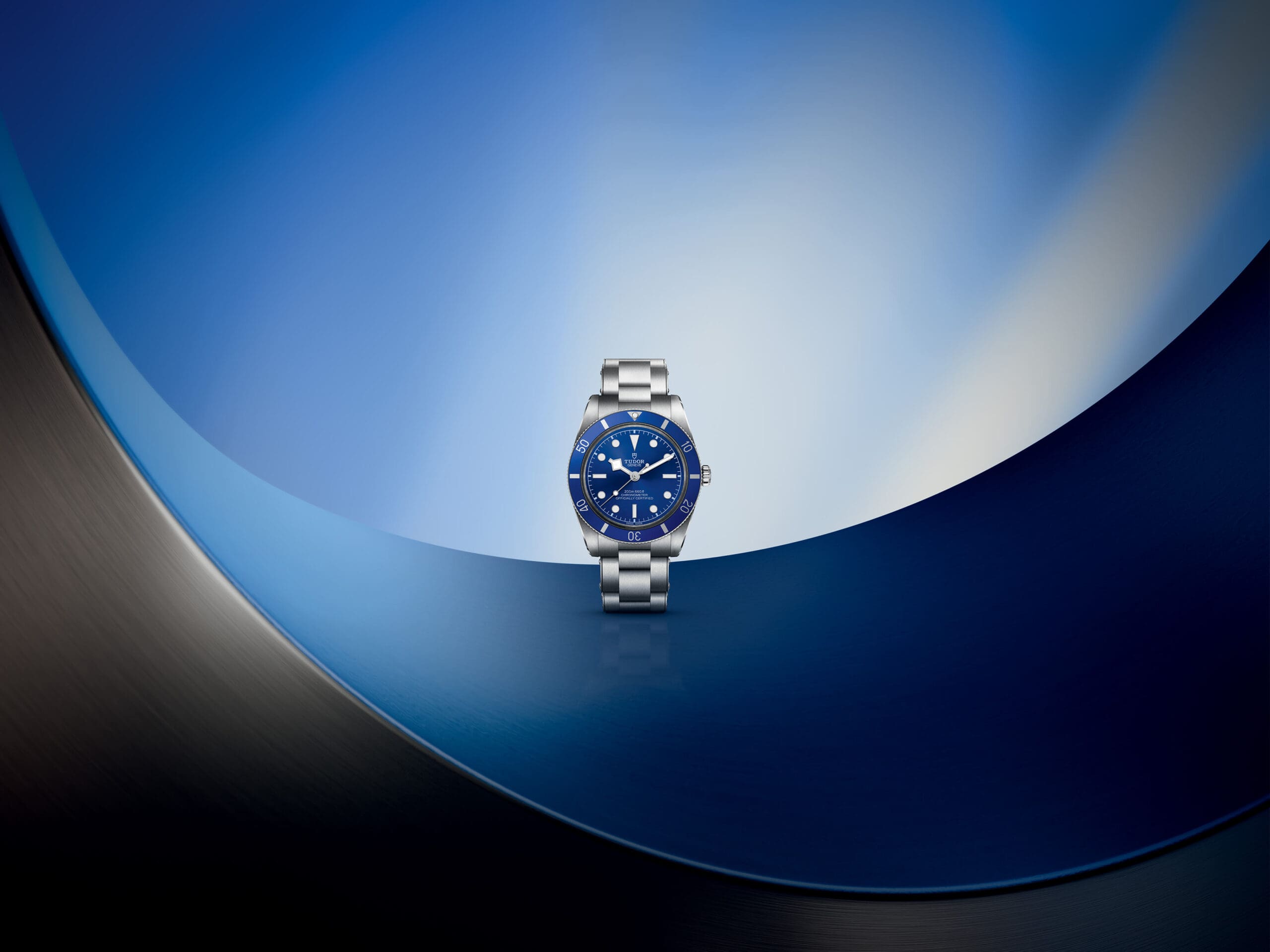 TUDOR_NP26_BLACK BAY 54 BLUE_LIFESTYLE_8